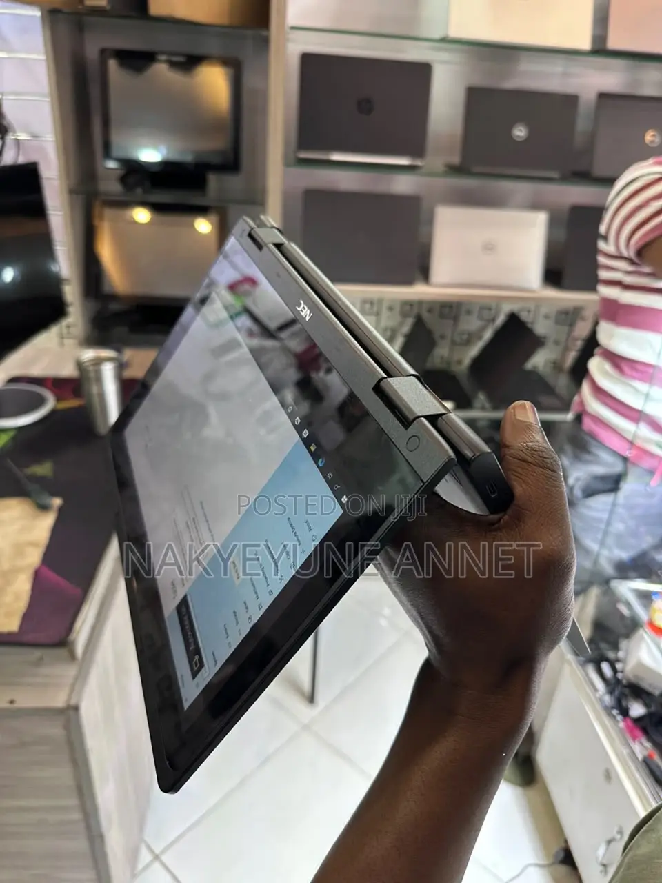 Laptop NEC 4GB Intel Celeron SSD 128GB