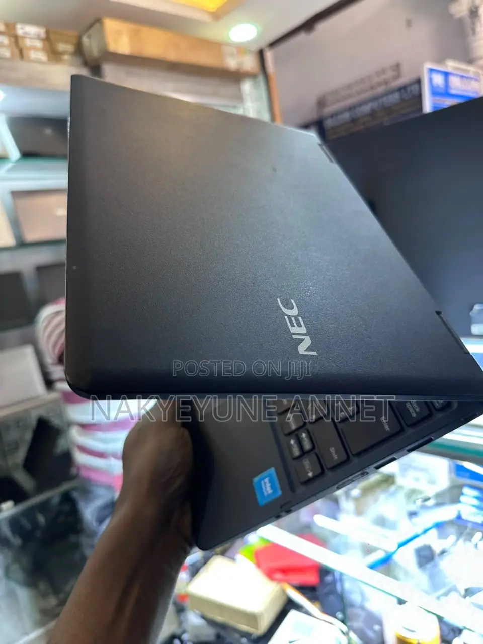 Laptop NEC 4GB Intel Celeron SSD 128GB