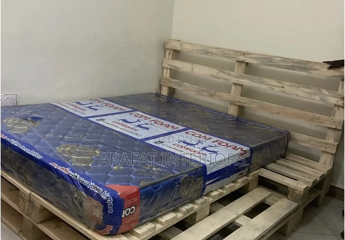 Rustic Handmade Queen Pallet Bed