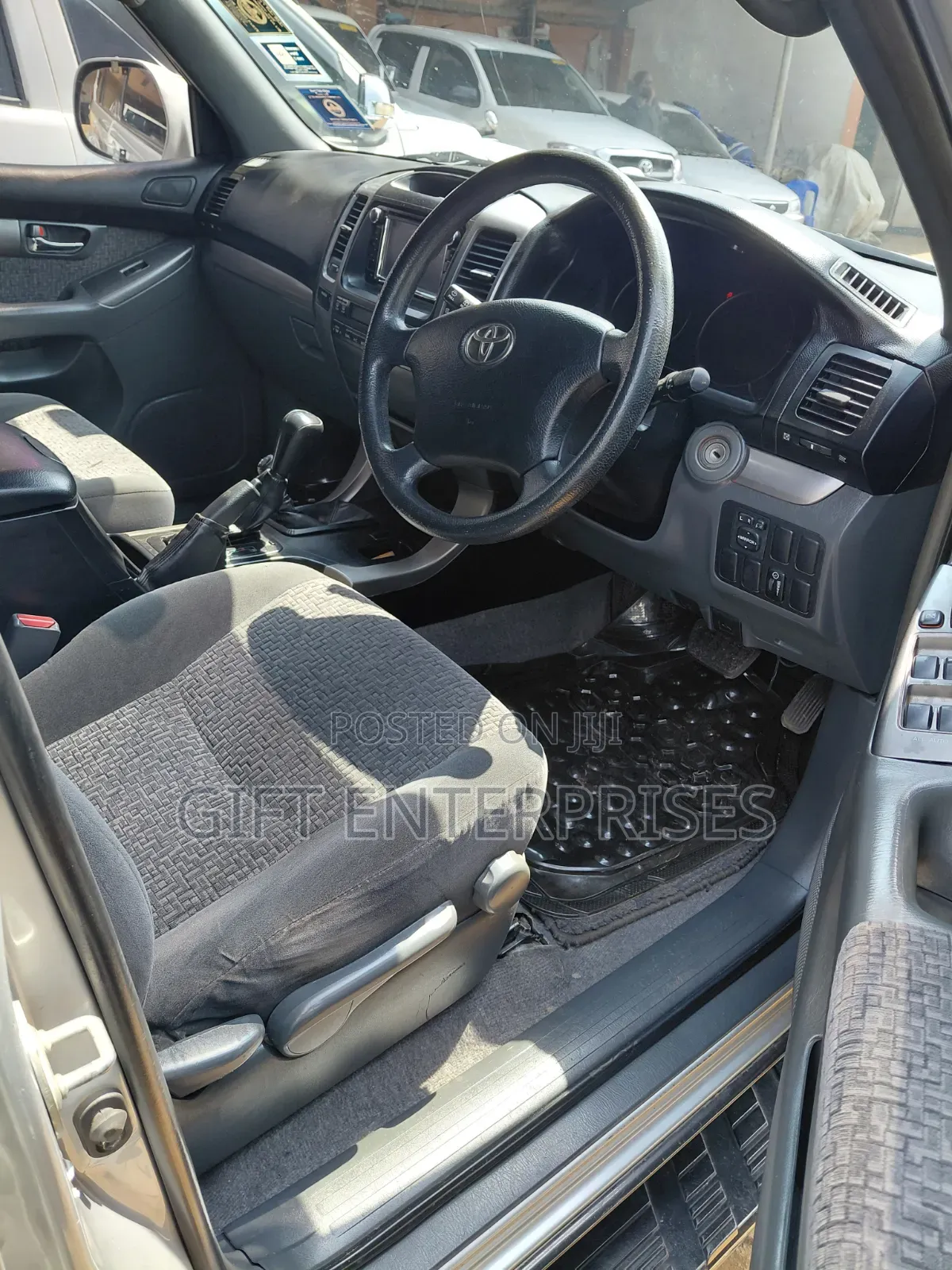 Toyota Land Cruiser Prado 2009 Silver