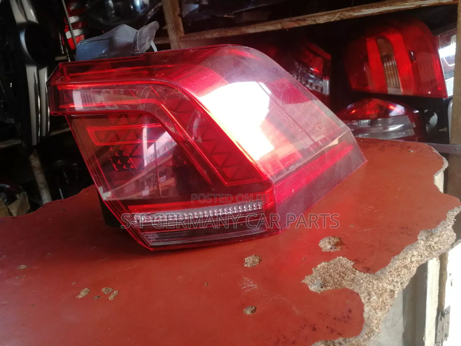 Back/Rear Lights for Volkswagen Tiguan Model 2015-2020.