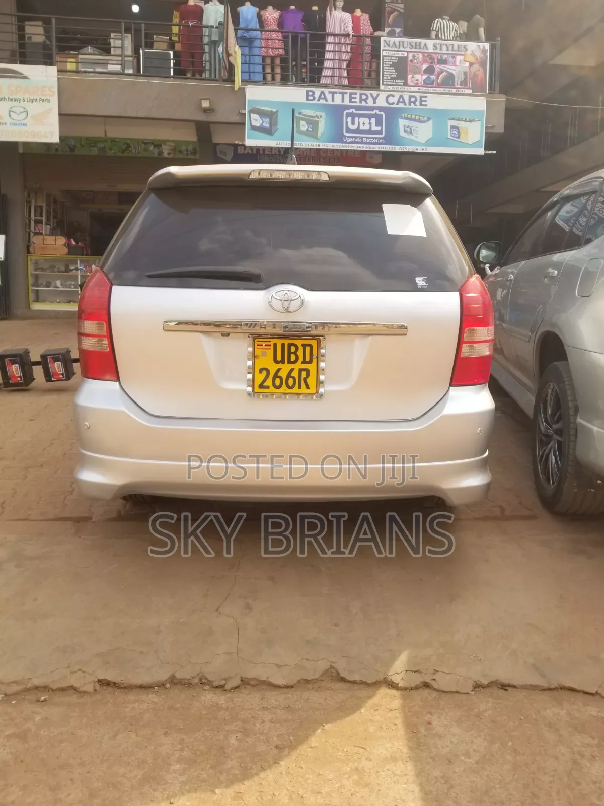 Toyota Wish 2004 Silver