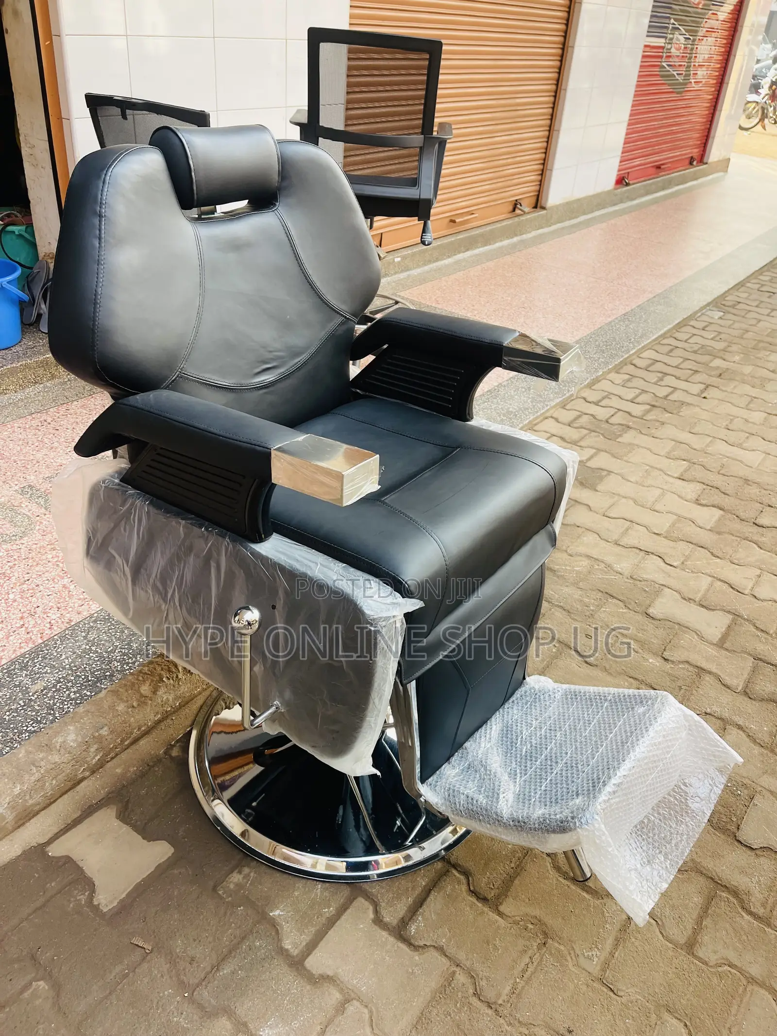 Soft Adjustable Brandnew Kingsize Barber Chair