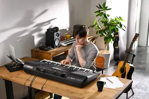 For Sell :Brand New Yamaha PSR Sx920 at Allow Price
