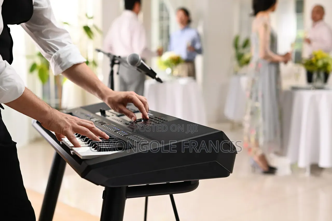 For Sell :Brand New Yamaha PSR Sx920 at Allow Price