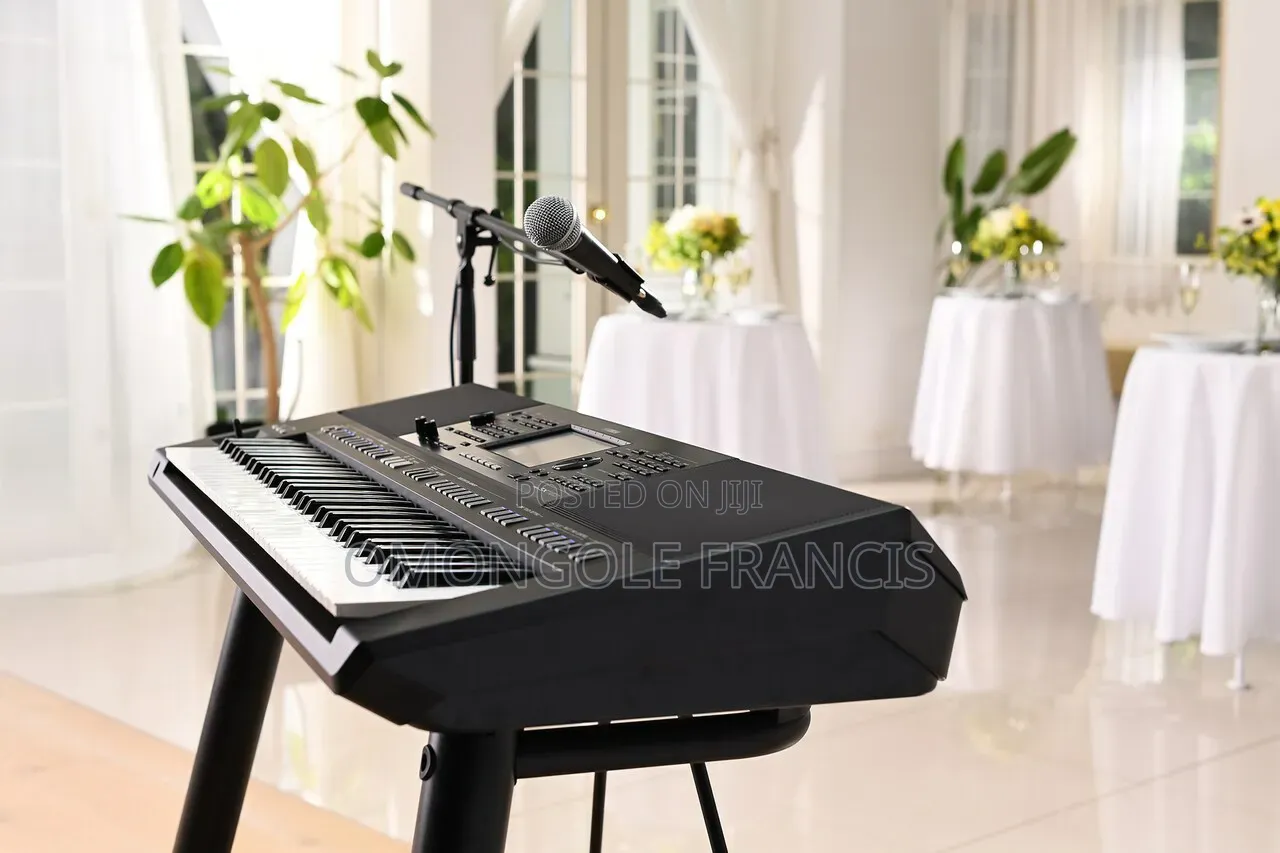 For Sell :Brand New Yamaha PSR Sx920 at Allow Price