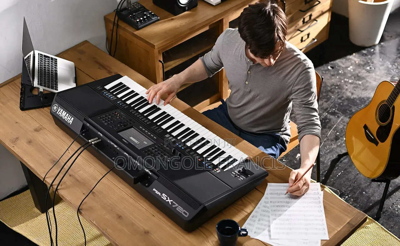 For Sell :Brand New Yamaha PSR Sx920 at Allow Price