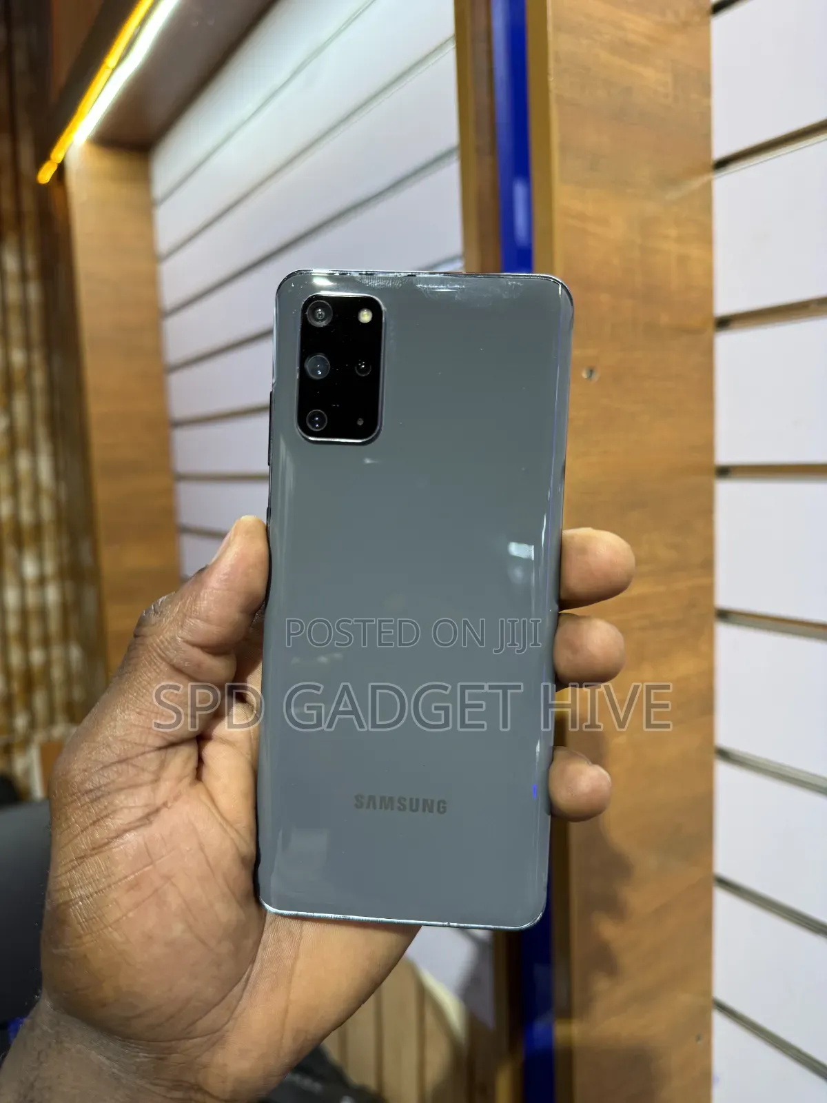 Samsung Galaxy S20+ 5G 128 GB Gray