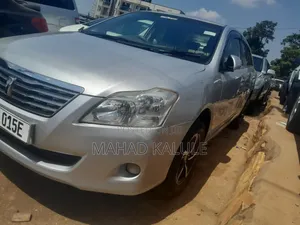 Toyota Premio 2010 Silver