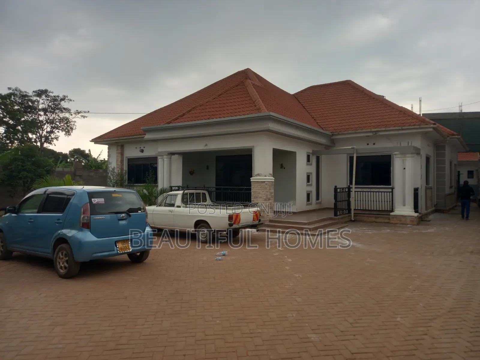 Furnished 4bdrm House in Kira for sale