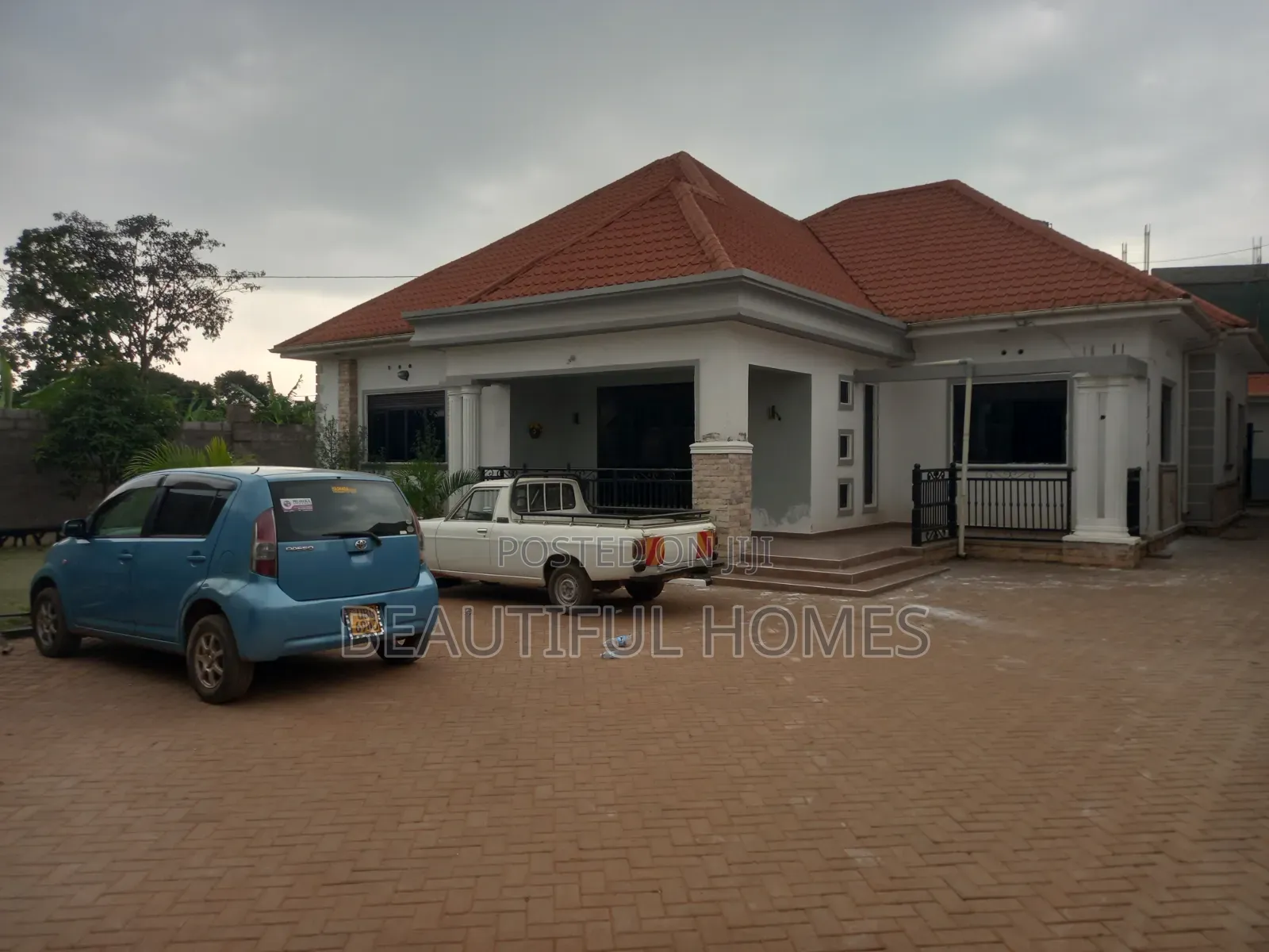 Furnished 4bdrm House in Kira for sale