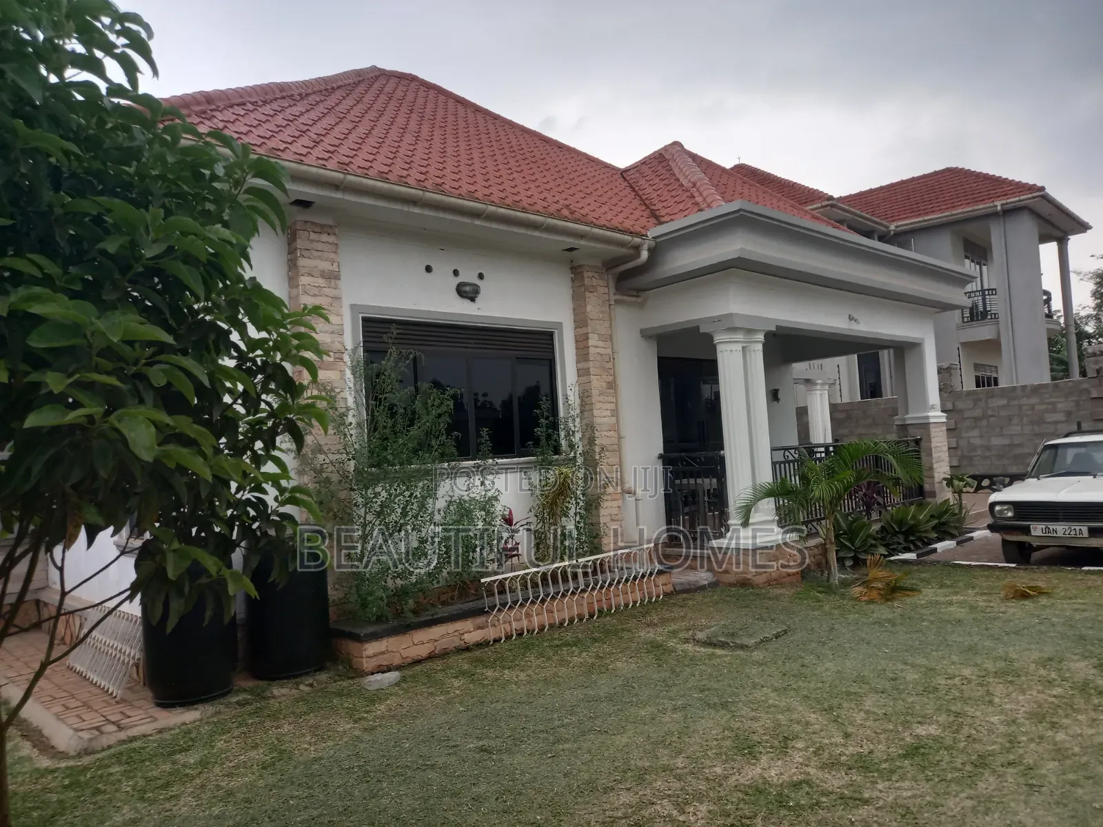 Furnished 4bdrm House in Kira for sale