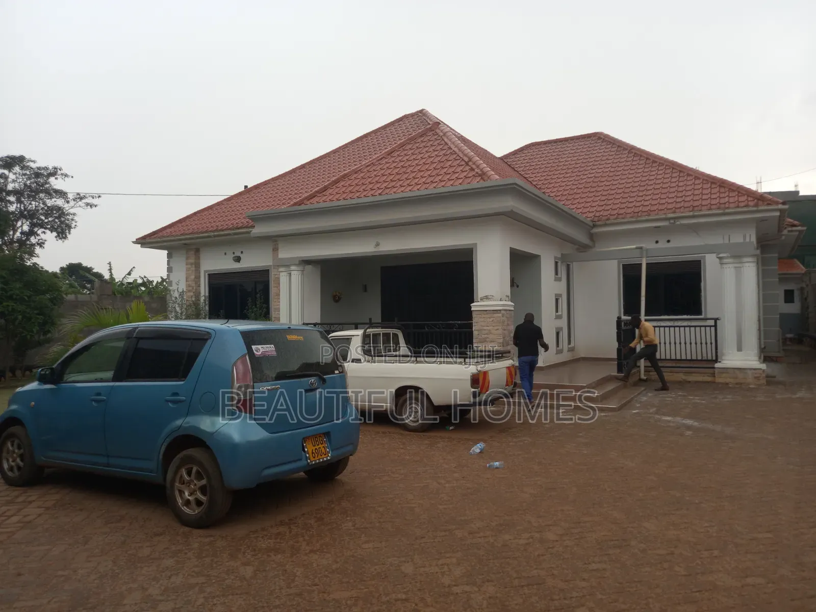 Furnished 4bdrm House in Kira for sale