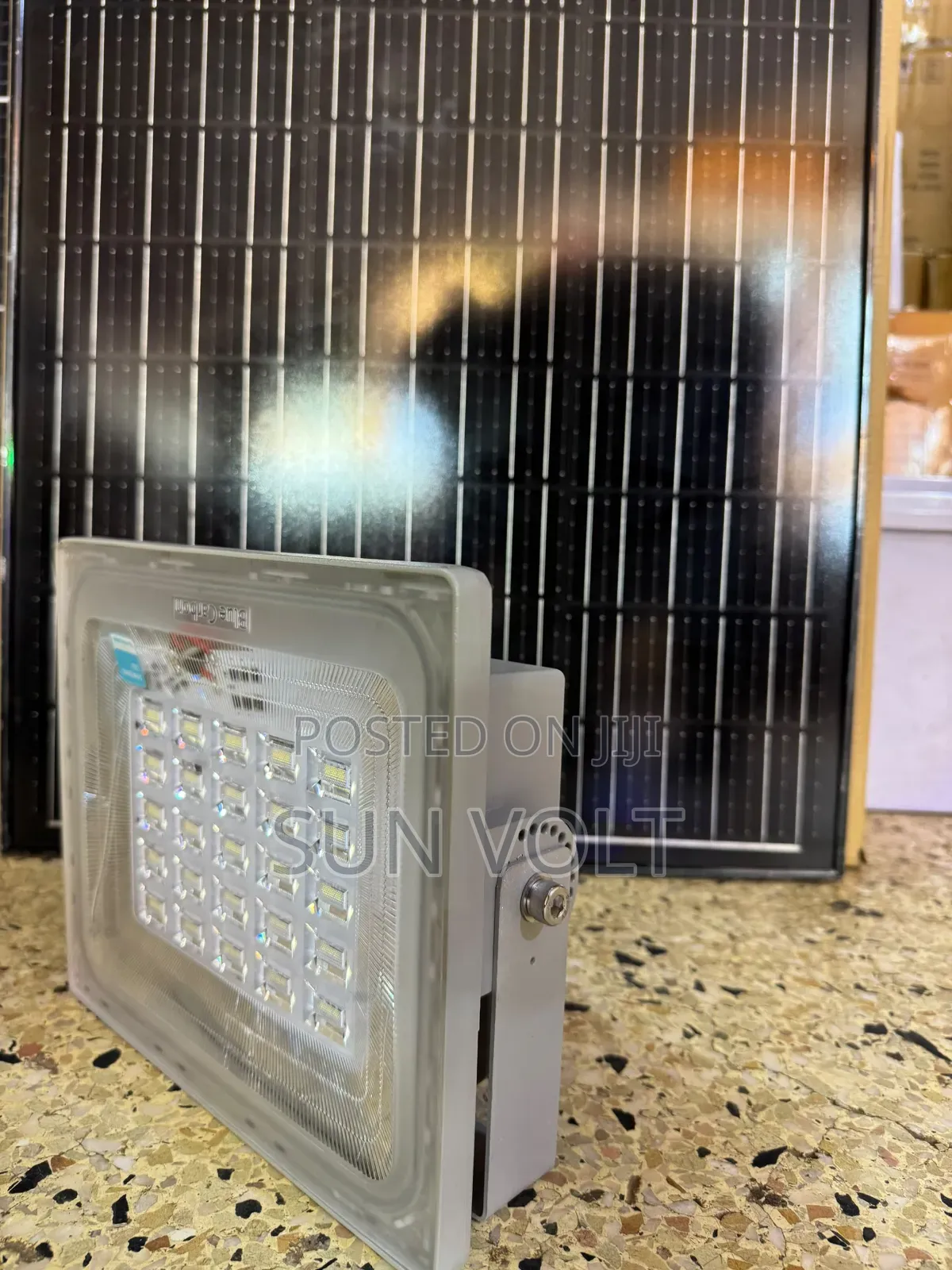 100w Bluecarbon Solar Flood Light