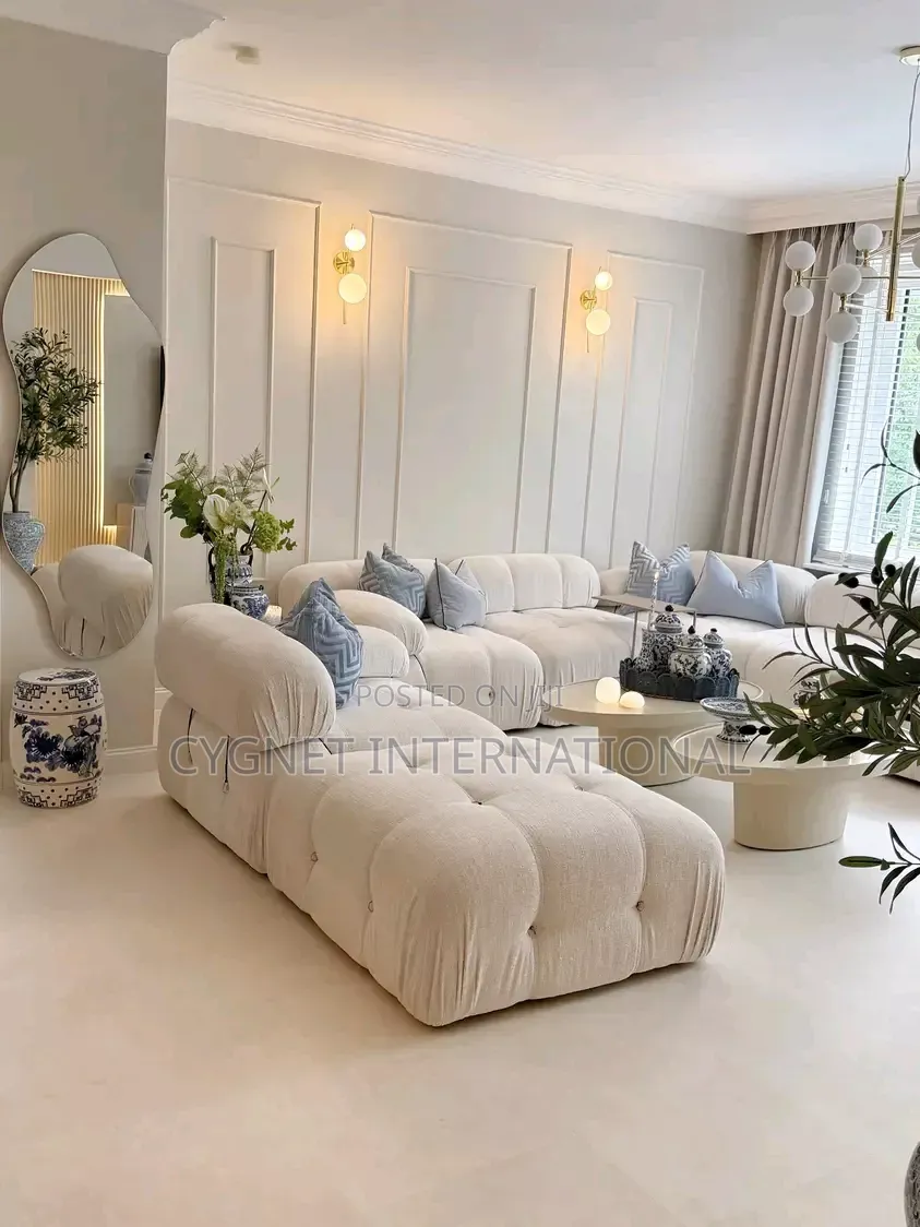Luxurious and Modern Sectional Sofa