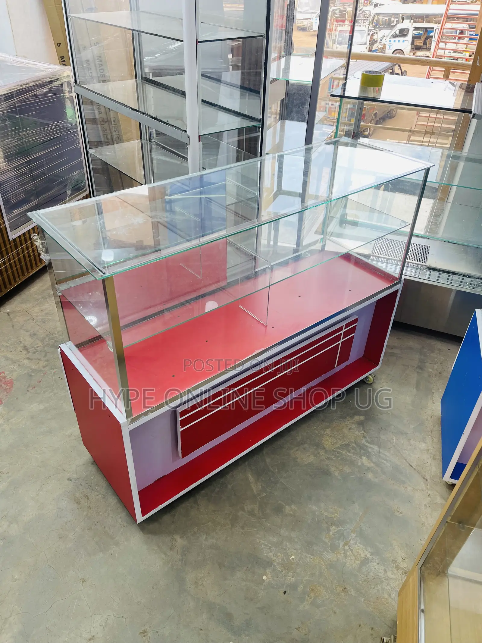 Brandnew Reds 4feets Showcase Counter Table