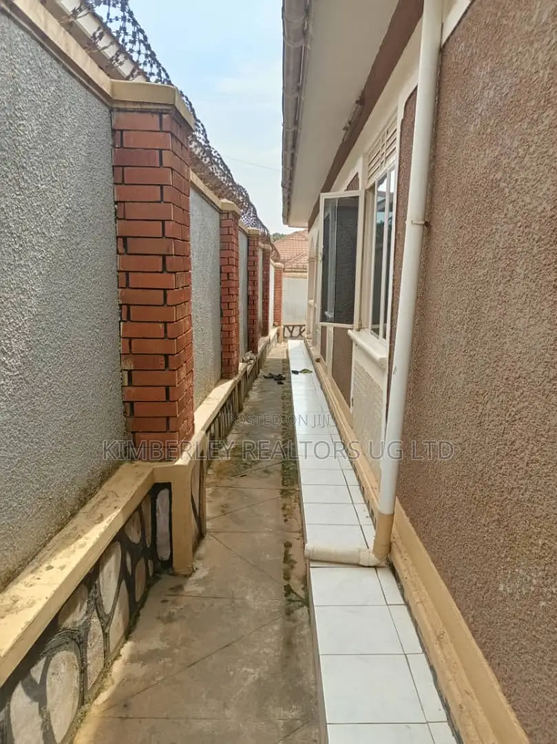 4bdrm House in Seeta-Namuganga for sale
