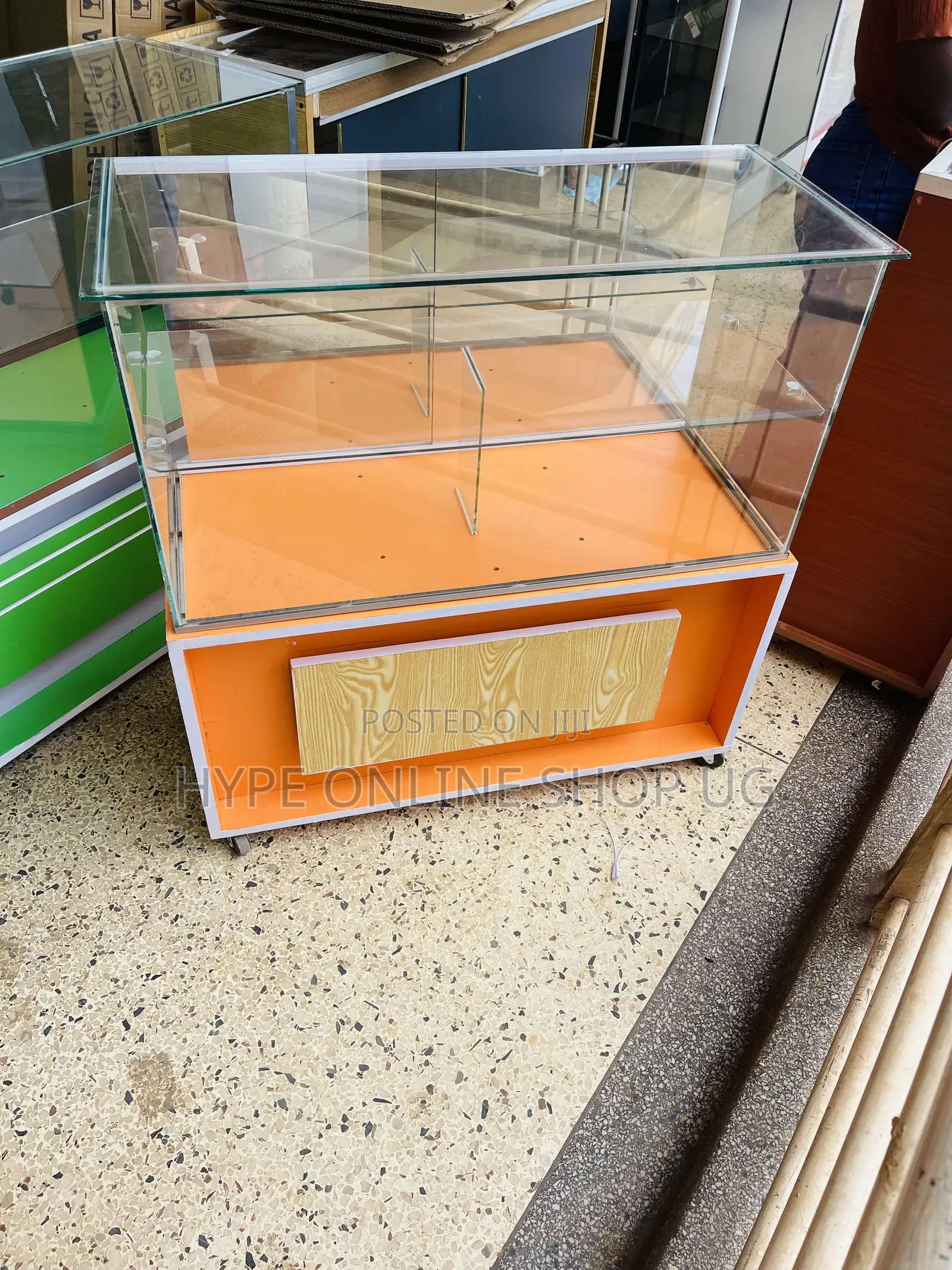 Brandnew Orangie 3/3feets Showcase Display Counter