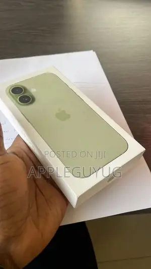 New Apple iPhone 17 256 GB Green