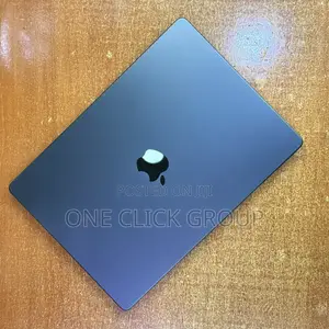 Laptop Apple MacBook Pro 2024 M3 Max 36GB Apple M3 Max SSHD (Hybrid) 1T