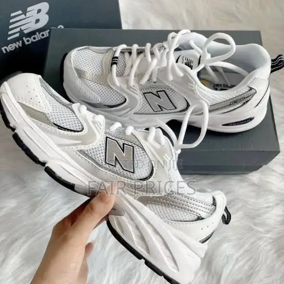 New Balance 530 Black White