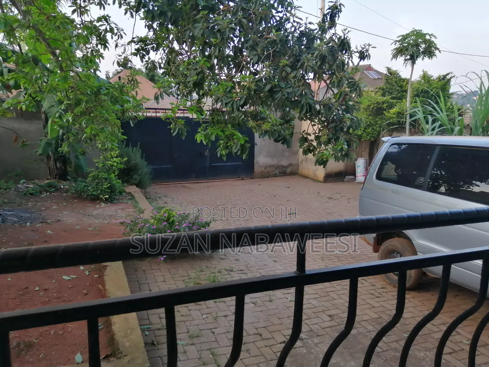 Furnished Mini Flat in Goma for sale