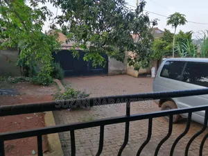 Furnished Mini Flat in Goma for sale