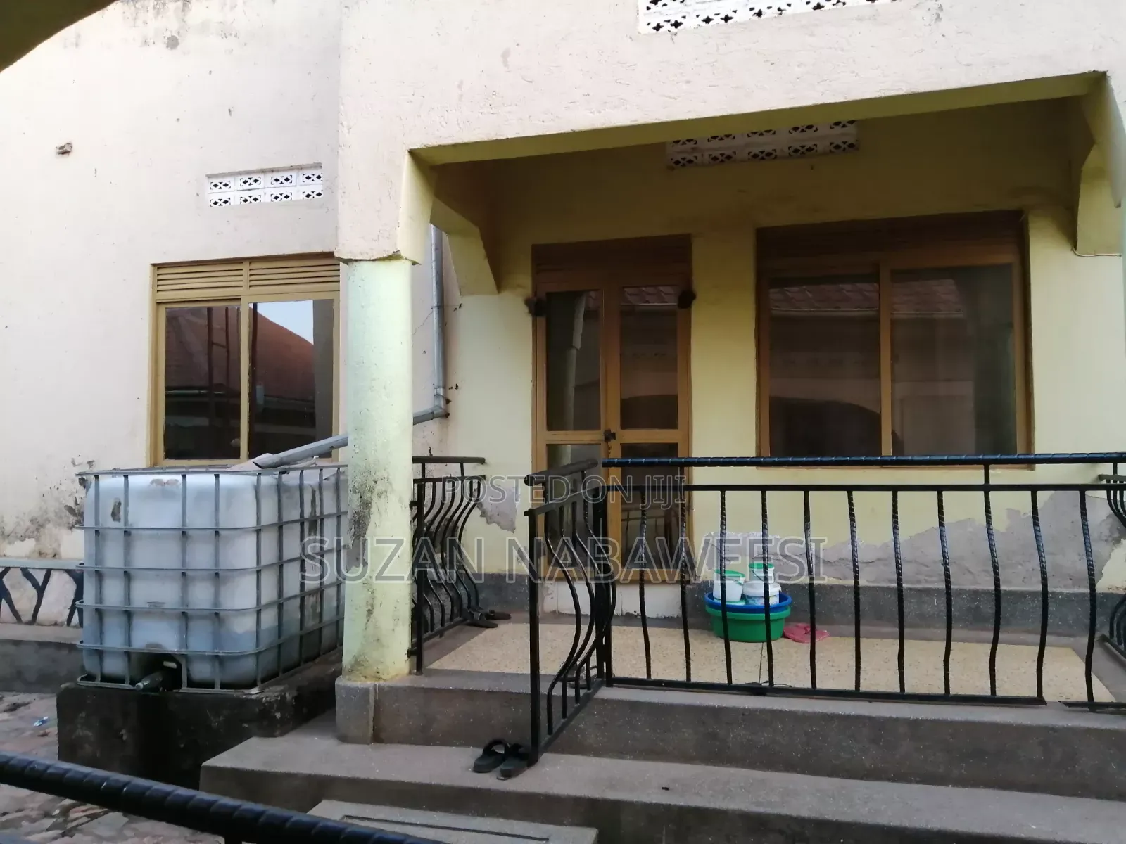 Furnished Mini Flat in Goma for sale