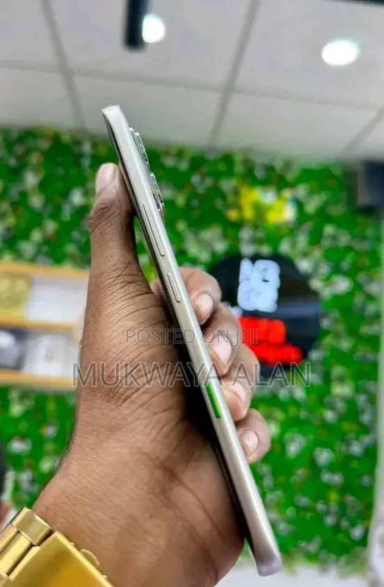 New Infinix Note Edge 256 GB Blue