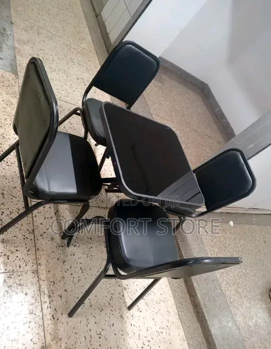 Dinning Set of Glass Table With 4 Pieces Chairs