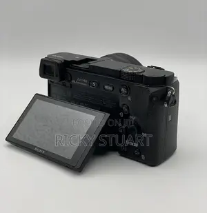 Sony Alpha A6000 Mirrorless Digital Camera 24.3mp 16-50mm Zoom Lens
