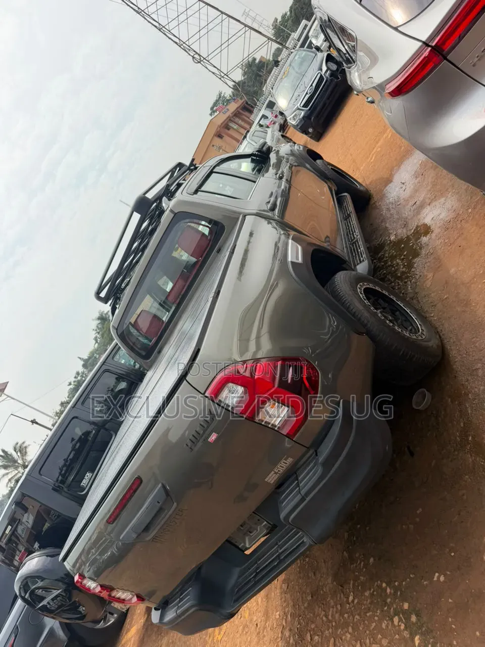 Toyota Hilux 2022 Gray