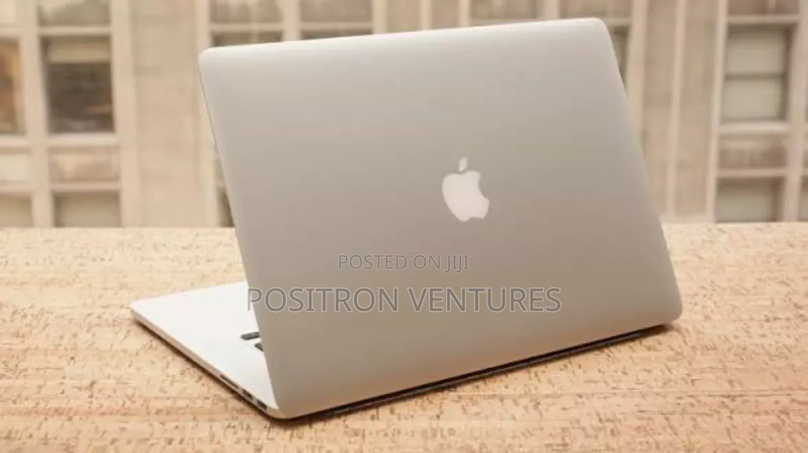 Laptop Apple MacBook Pro 16GB Intel Core i7 SSD 256GB