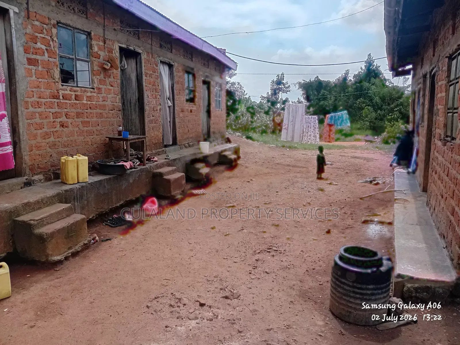 12bdrm Apartment in Paul Estate, Butuntumula for sale