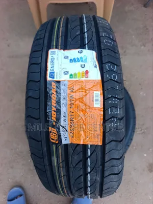 225/55r17 Joyroad