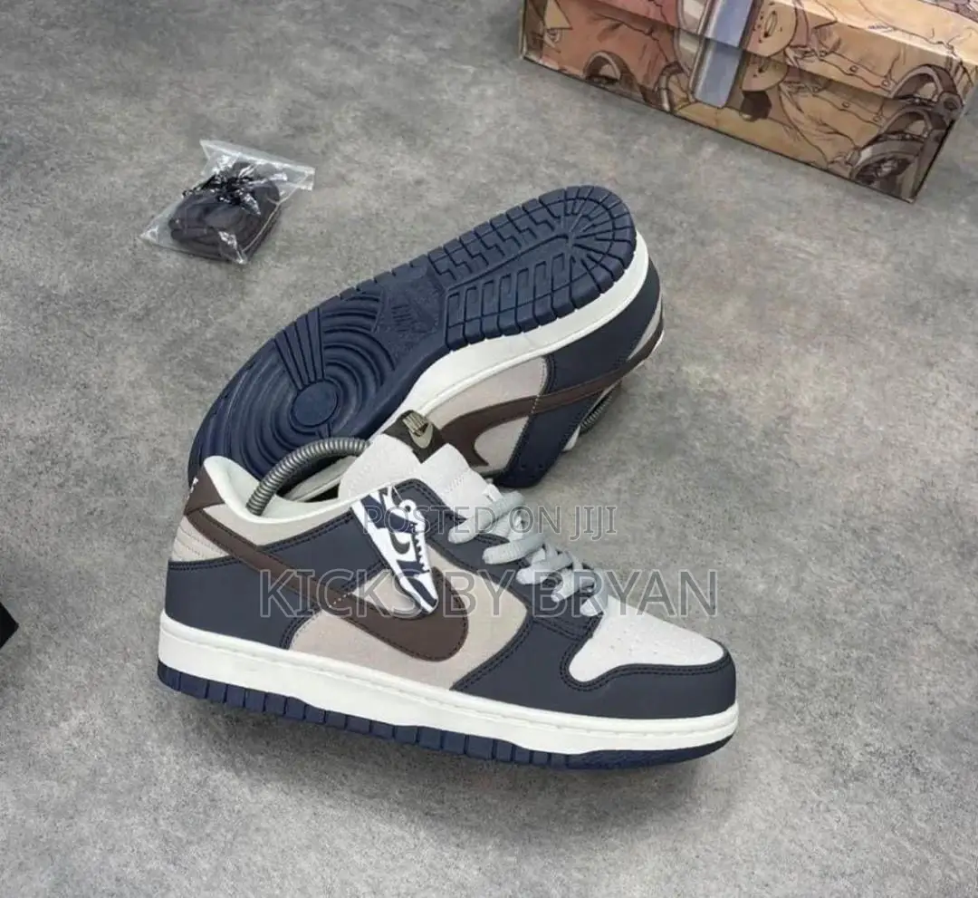 Nike Sneakers
