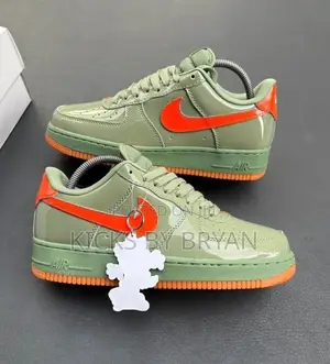 Nike Sneakers