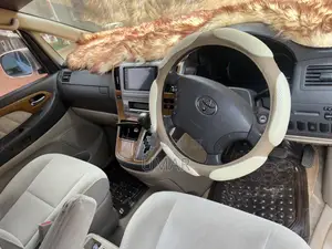 Toyota Alphard 2.4 Petrol AWD 2007 White