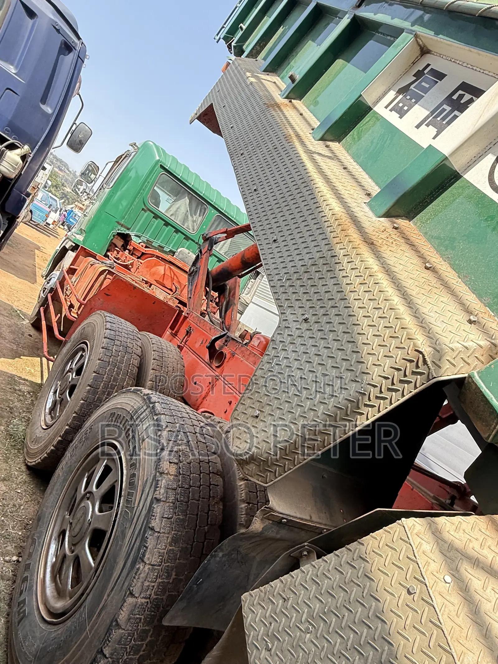 Isuzu Dumper