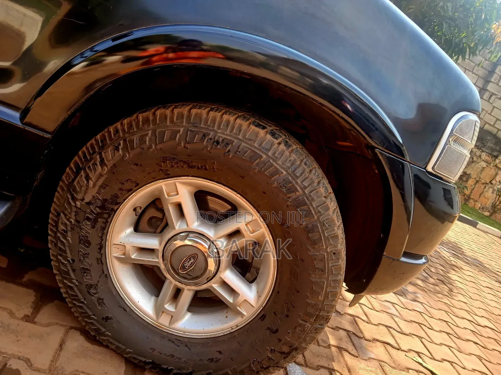 Ford Explorer Sport Trac 4x4 XLT Premium 2004 Black