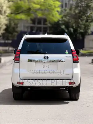 Toyota Land Cruiser Prado 2.8 2018 White