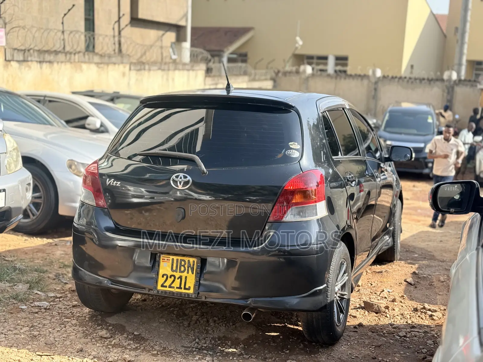 Toyota Vitz 2010 Black