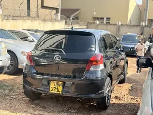Toyota Vitz 2010 Black