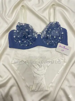 Savana 38dd Blue With Cream Bra Set
