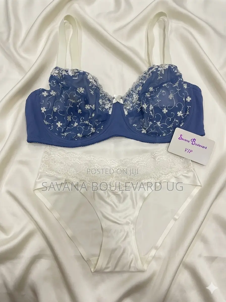 Savana 38dd Blue With Cream Bra Set