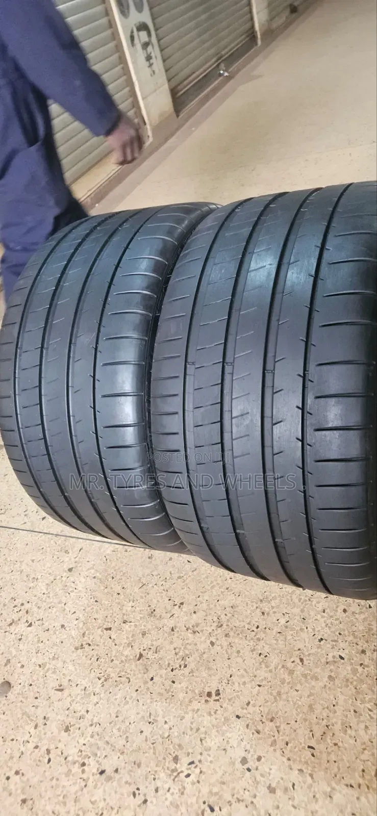 295 30 Zr20 Michelin With the Extra Load on It Tires for Big Boys Cars