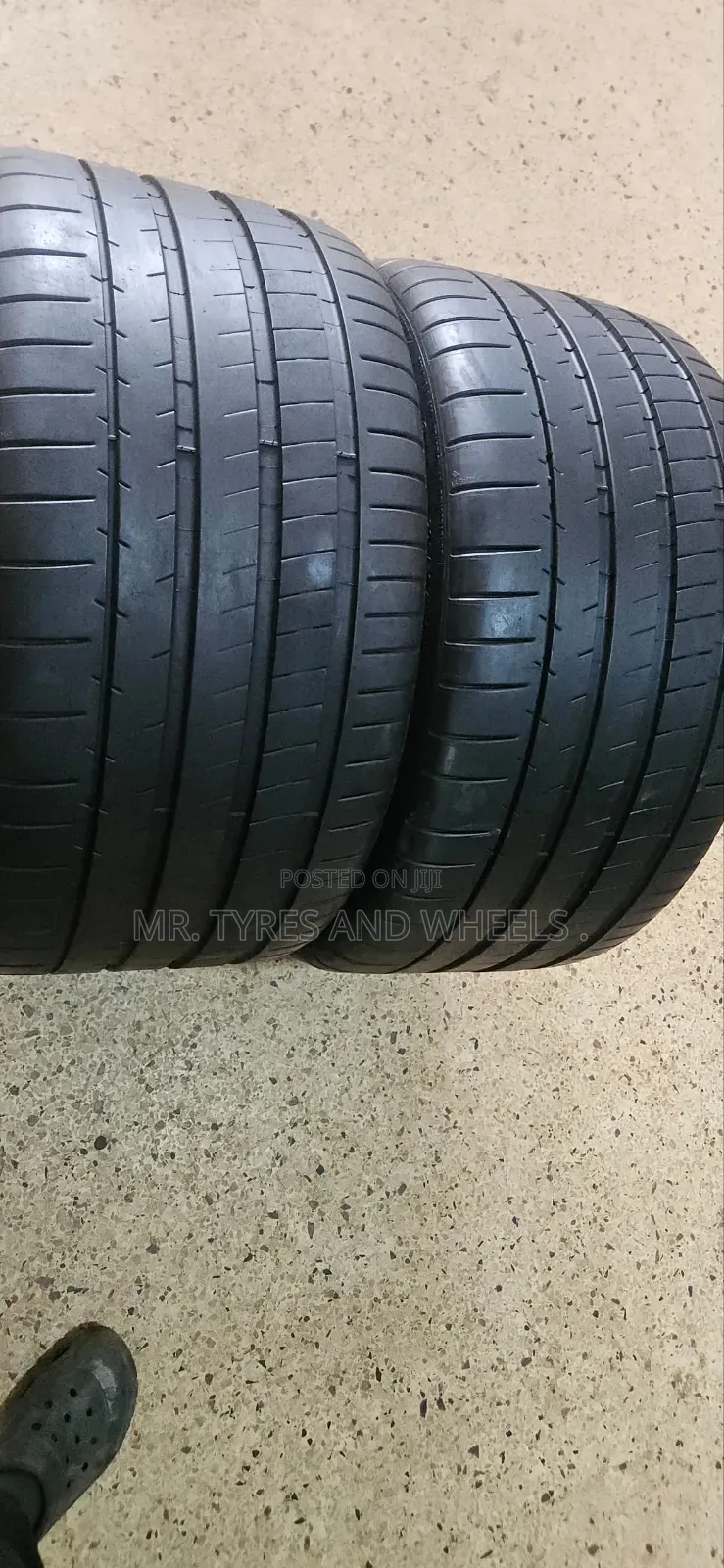 295 30 Zr20 Michelin With the Extra Load on It Tires for Big Boys Cars
