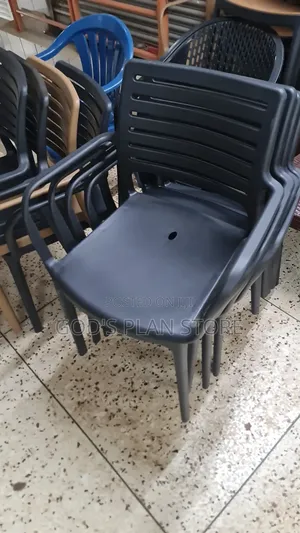 Fusion Living Plastic Chairs Plastic Chairs
