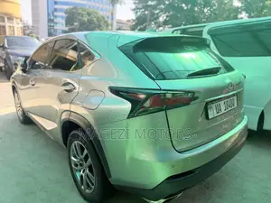 Lexus NX 2021 Silver