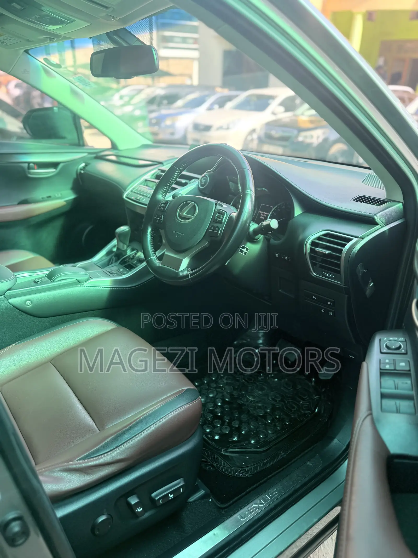Lexus NX 2021 Silver